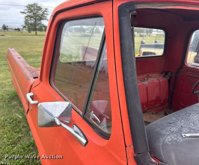 image for item ER2308 1966 Ford F100 pickup truck