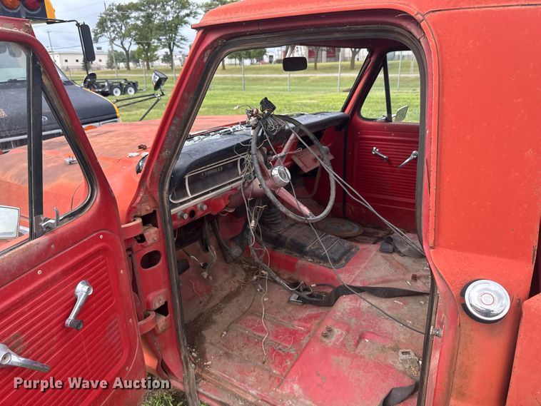 image for item ER2308 1966 Ford F100 pickup truck