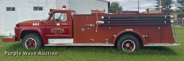 image for item ER2318 1975 Ford pumper fire truck
