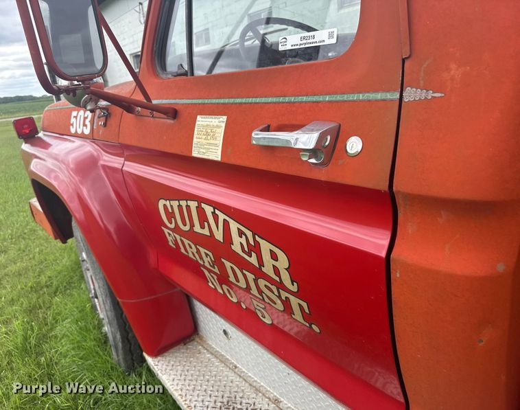 image for item ER2318 1975 Ford pumper fire truck