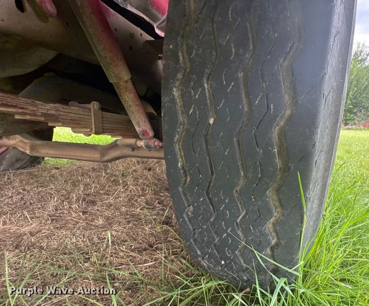 image for item ER2318 1975 Ford pumper fire truck