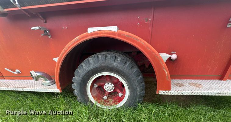 image for item ER2318 1975 Ford pumper fire truck