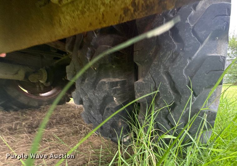 image for item ER2318 1975 Ford pumper fire truck