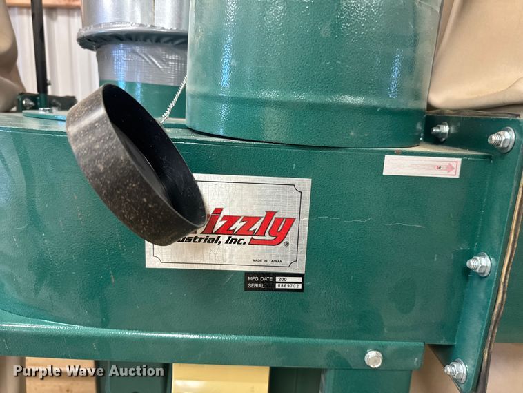 image for item ER2327 2005 Grizzly G9958 dust collection