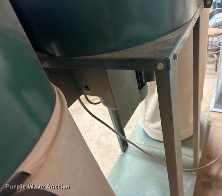 image for item ER2327 2005 Grizzly G9958 dust collection