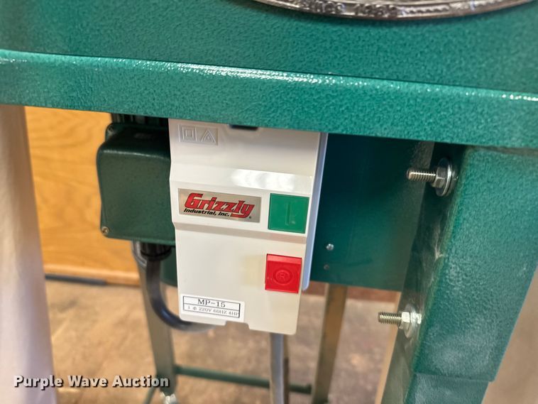 image for item ER2327 2005 Grizzly G9958 dust collection