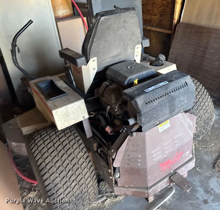 image for item ER2330 Grass hopper 225 ZTR lawn mower