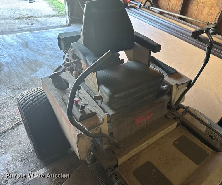 image for item ER2330 Grass hopper 225 ZTR lawn mower