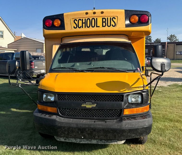image for item ER2331 2016 Chevrolet Express school bus