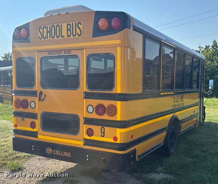 image for item ER2331 2016 Chevrolet Express school bus