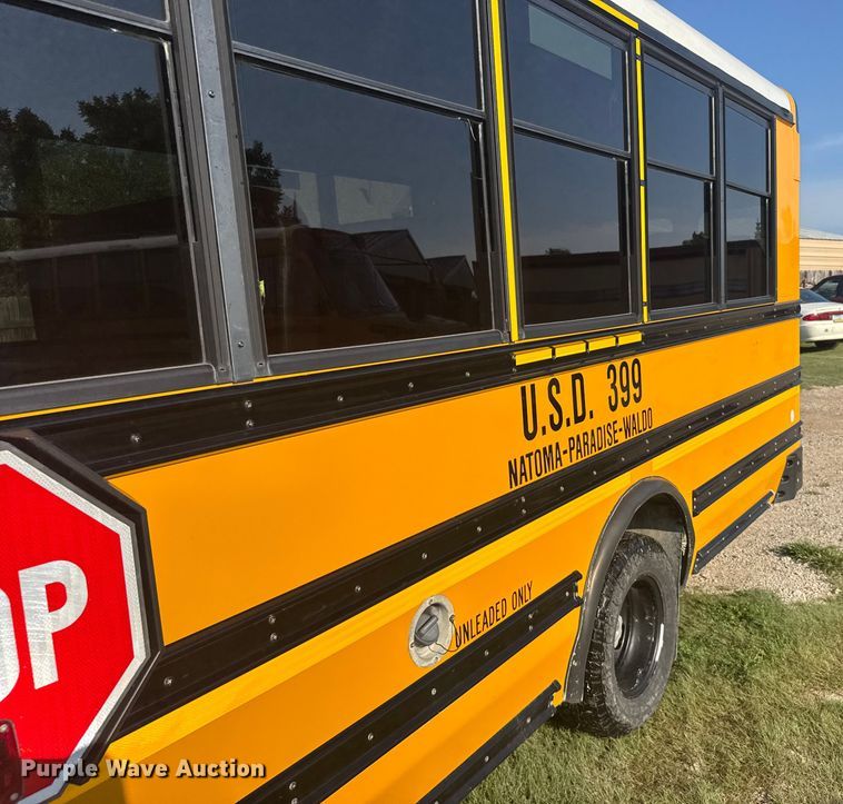 image for item ER2331 2016 Chevrolet Express school bus