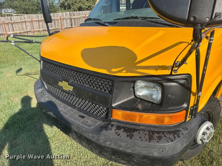 image for item ER2331 2016 Chevrolet Express school bus