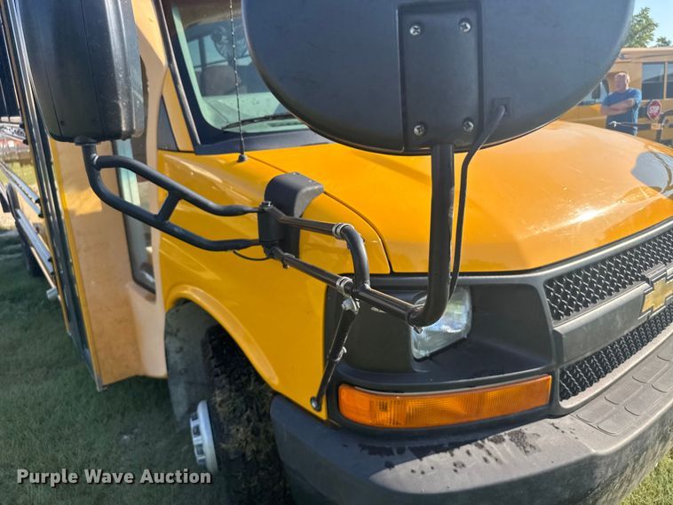 image for item ER2331 2016 Chevrolet Express school bus