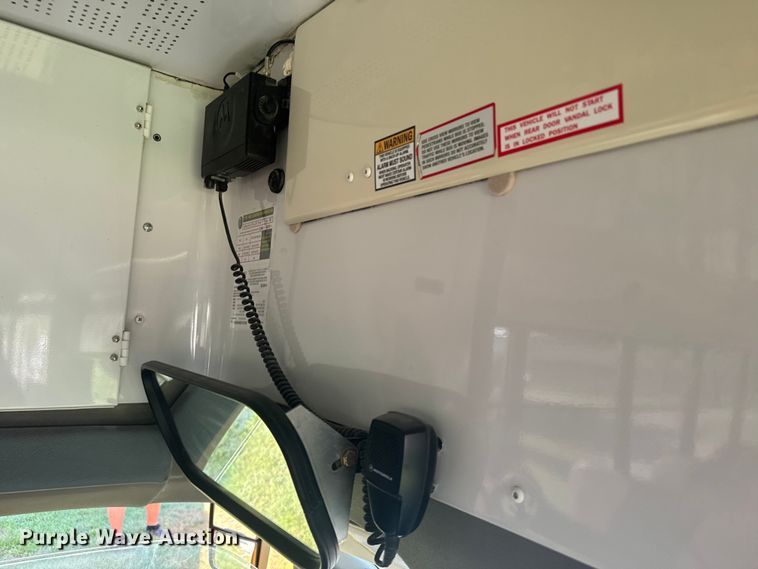 image for item ER2331 2016 Chevrolet Express school bus