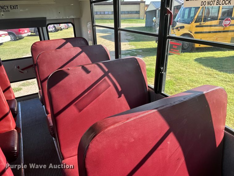 image for item ER2331 2016 Chevrolet Express school bus