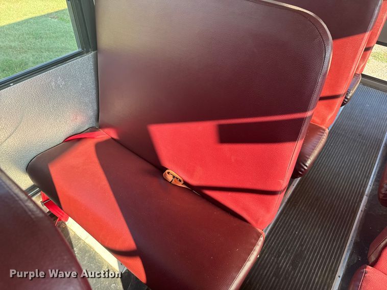 image for item ER2331 2016 Chevrolet Express school bus