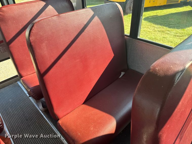 image for item ER2331 2016 Chevrolet Express school bus