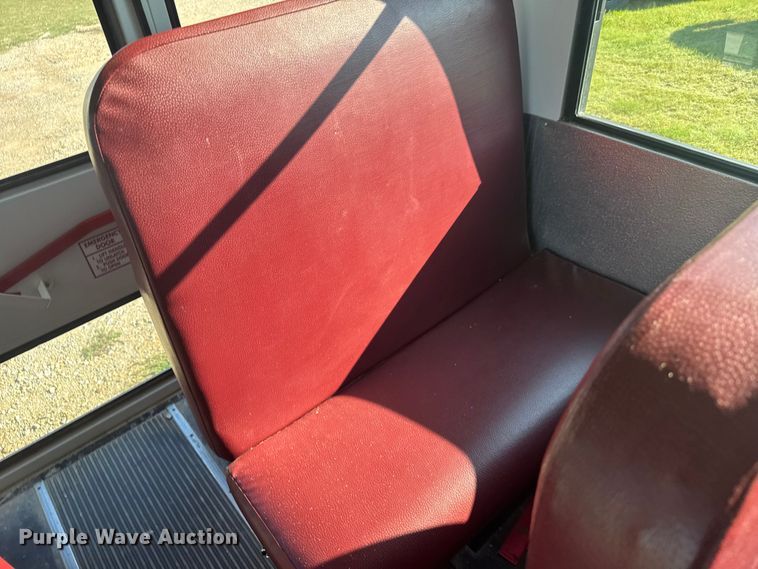 image for item ER2331 2016 Chevrolet Express school bus