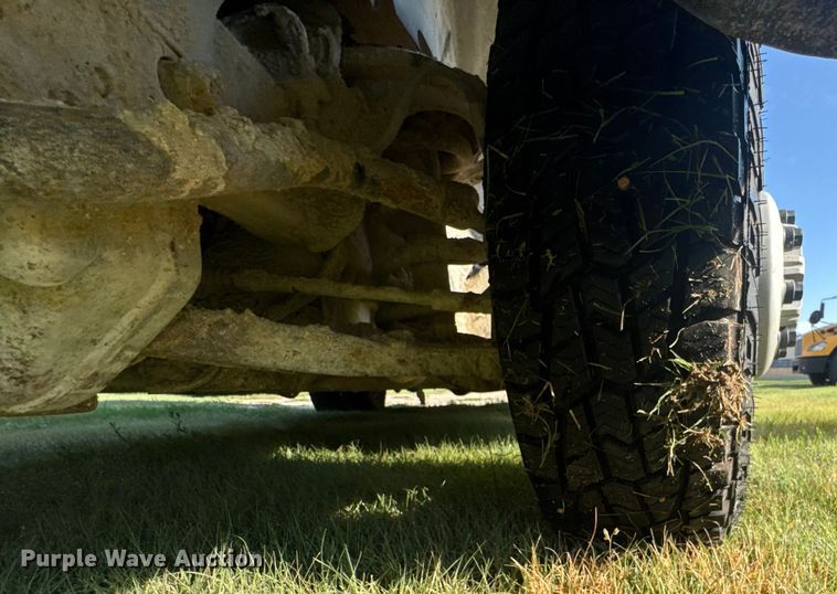 image for item ER2331 2016 Chevrolet Express school bus