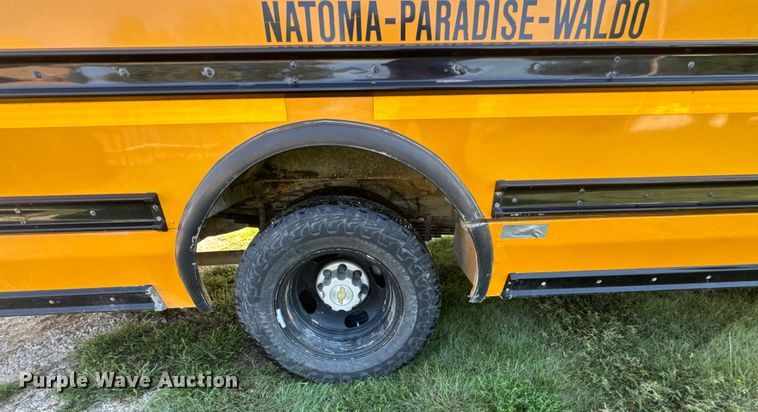 image for item ER2331 2016 Chevrolet Express school bus