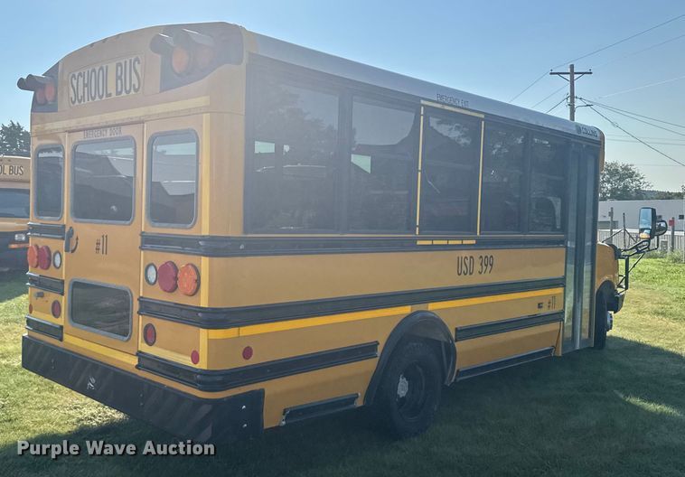 image for item ER2332 2014 Chevrolet Express school bus
