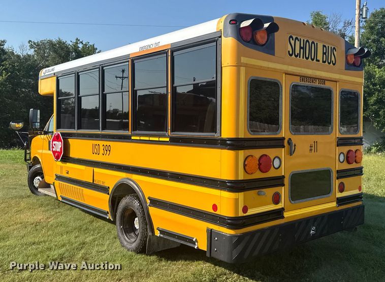 image for item ER2332 2014 Chevrolet Express school bus