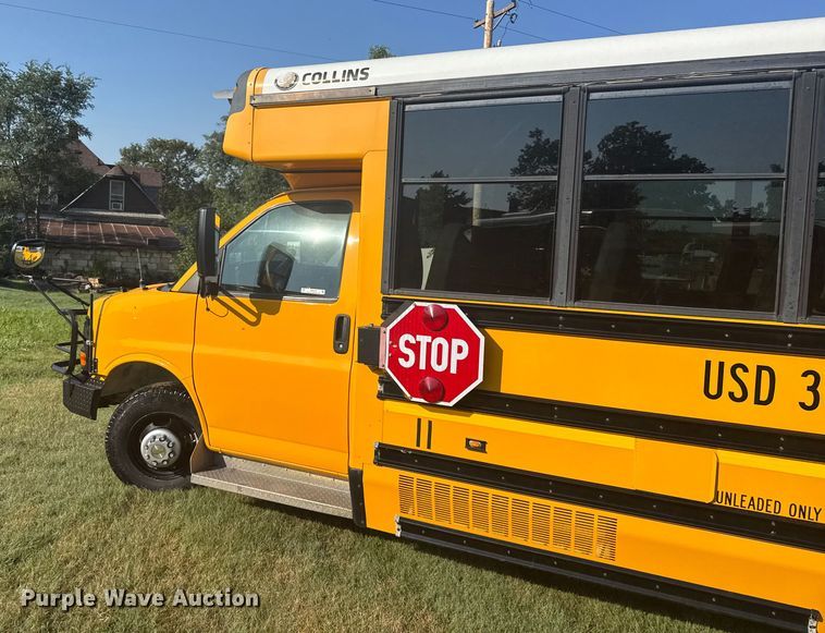 image for item ER2332 2014 Chevrolet Express school bus