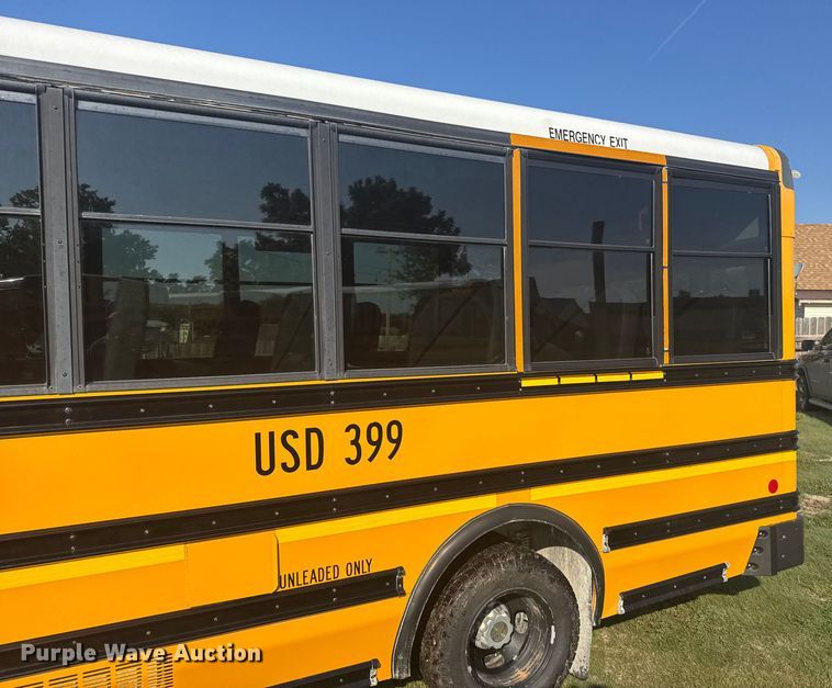 image for item ER2332 2014 Chevrolet Express school bus