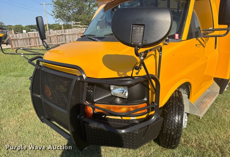 image for item ER2332 2014 Chevrolet Express school bus