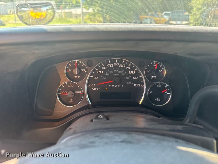 image for item ER2332 2014 Chevrolet Express school bus