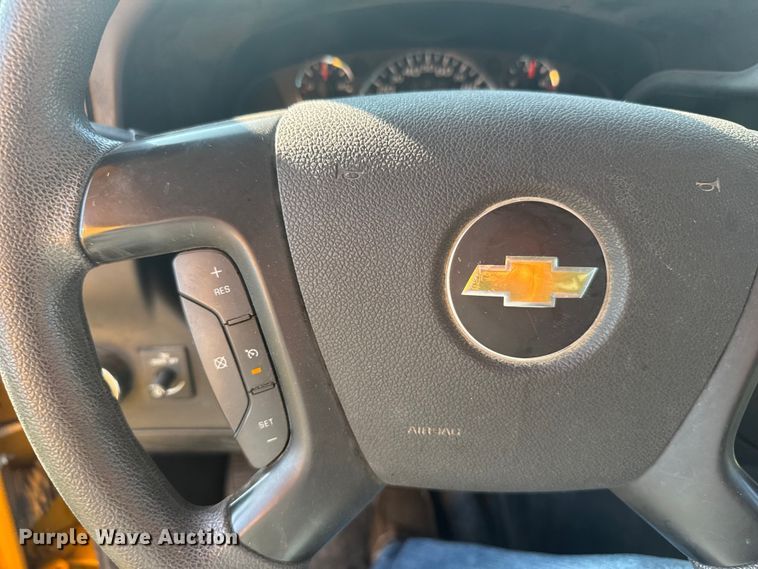 image for item ER2332 2014 Chevrolet Express school bus