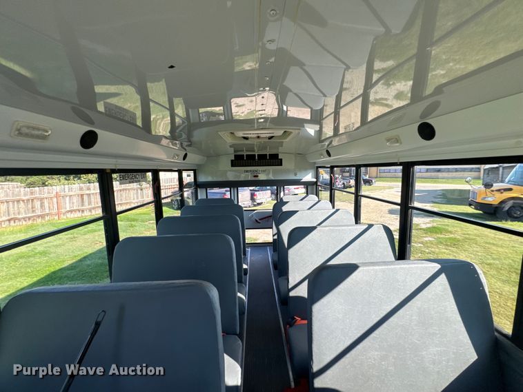 image for item ER2332 2014 Chevrolet Express school bus