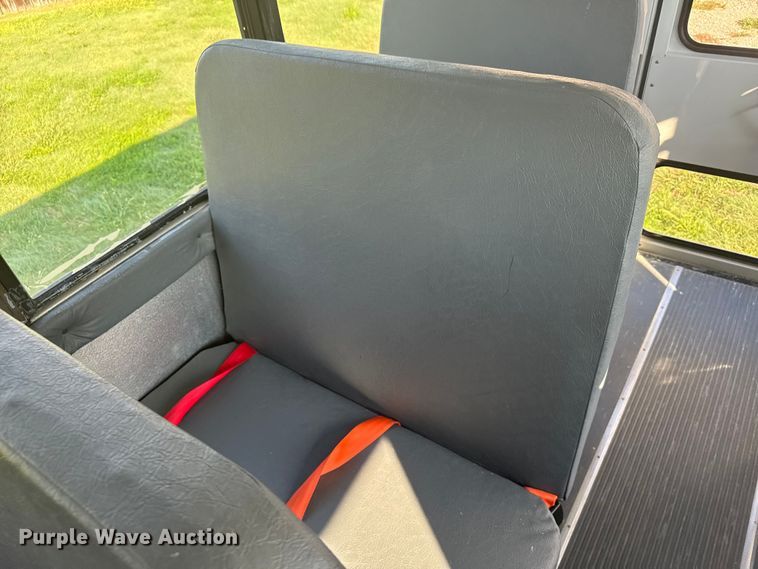 image for item ER2332 2014 Chevrolet Express school bus