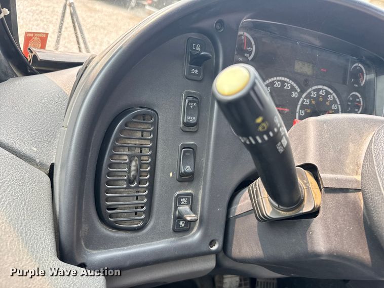 image for item ER2339 2008 Thomas Built B2  school bus