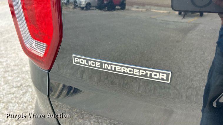 image for item ET3075 2018 Ford Explorer Police Interceptor SUV