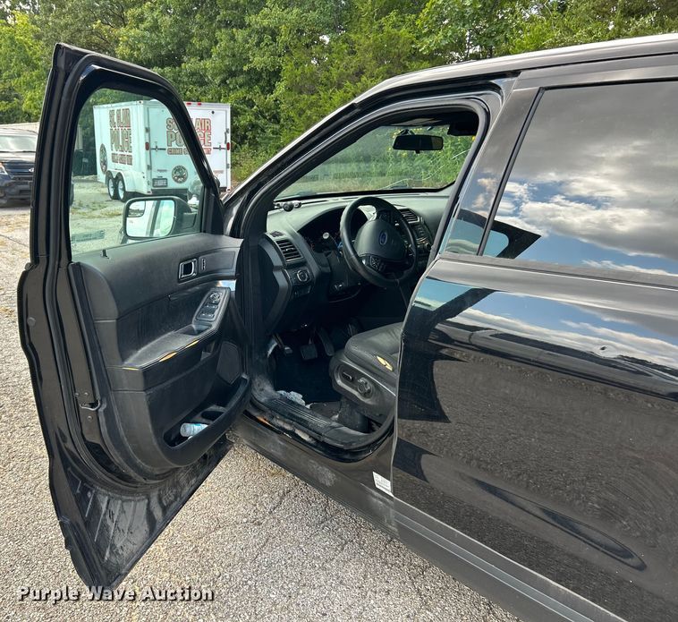 image for item ET3075 2018 Ford Explorer Police Interceptor SUV