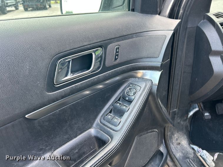 image for item ET3075 2018 Ford Explorer Police Interceptor SUV