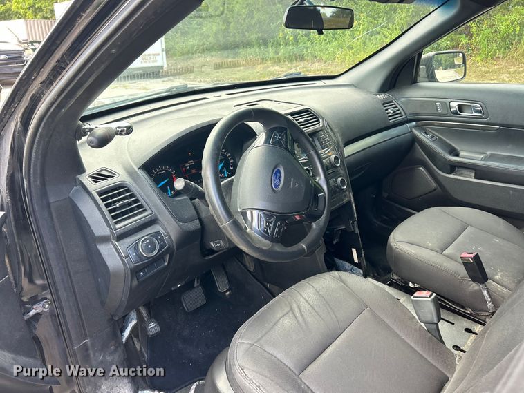 image for item ET3075 2018 Ford Explorer Police Interceptor SUV
