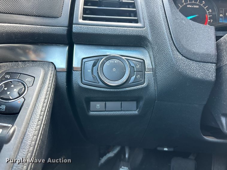 image for item ET3075 2018 Ford Explorer Police Interceptor SUV