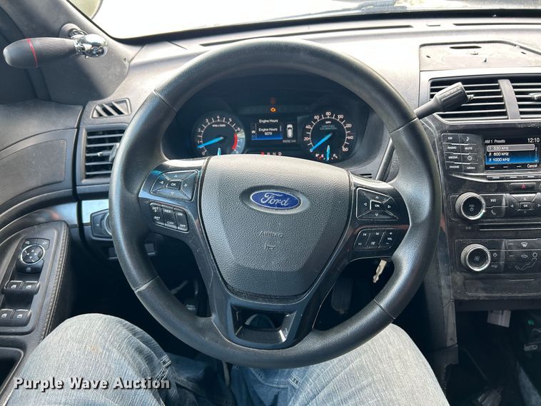 image for item ET3075 2018 Ford Explorer Police Interceptor SUV