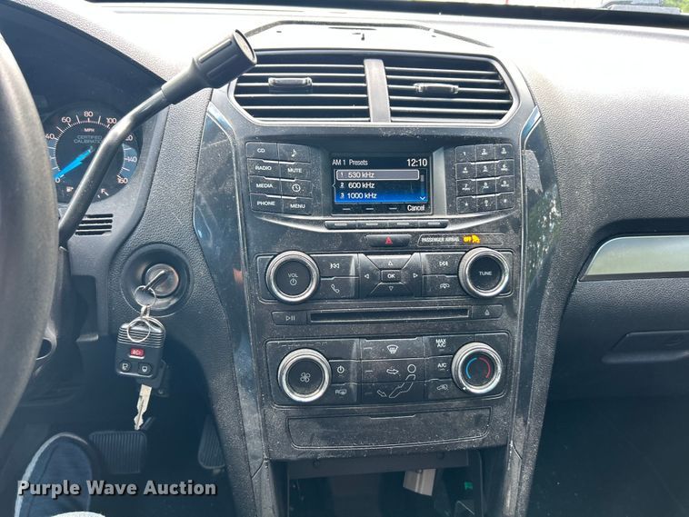 image for item ET3075 2018 Ford Explorer Police Interceptor SUV