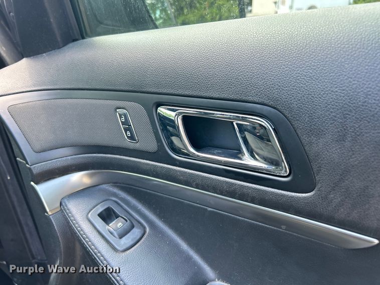 image for item ET3075 2018 Ford Explorer Police Interceptor SUV