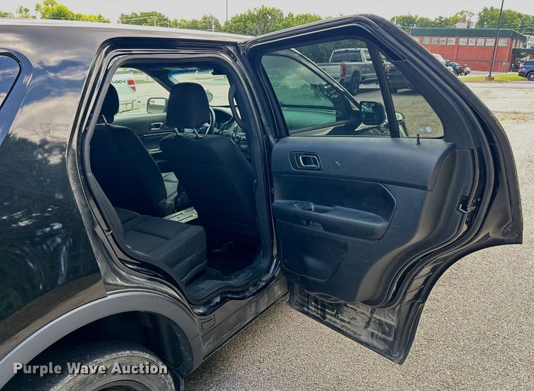 image for item ET3075 2018 Ford Explorer Police Interceptor SUV