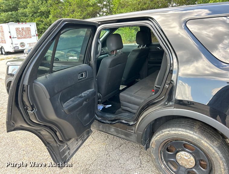 image for item ET3075 2018 Ford Explorer Police Interceptor SUV