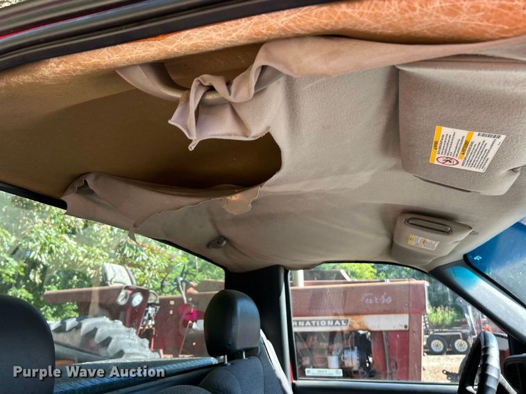 image for item ET3086 2002 Chevrolet Silverado 2500HD pickup truck