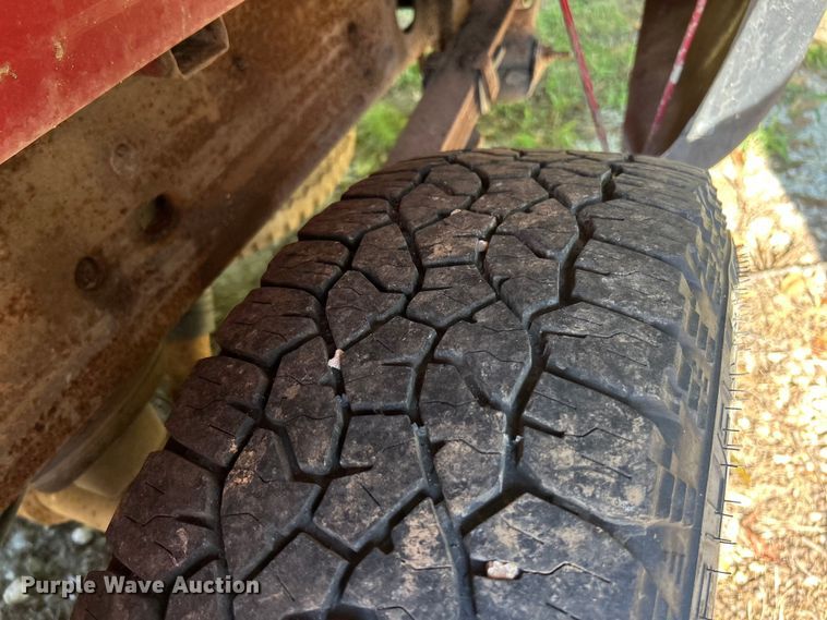 image for item ET3086 2002 Chevrolet Silverado 2500HD pickup truck