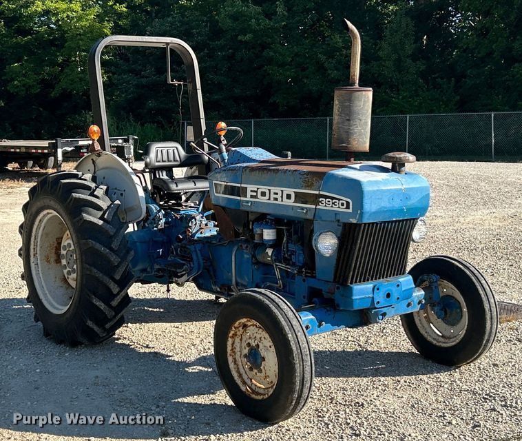 image for item ET3087 Ford 3930 tractor