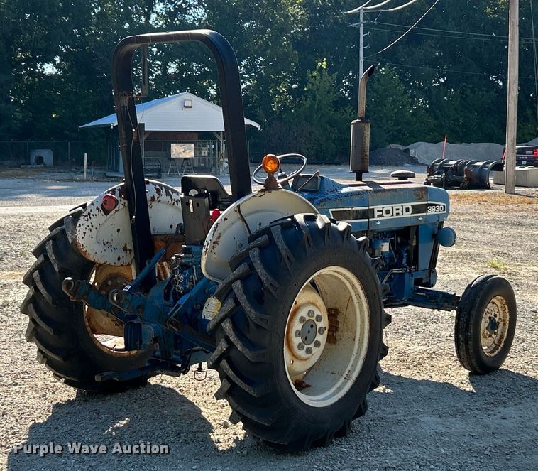 image for item ET3087 Ford 3930 tractor