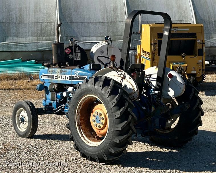 image for item ET3087 Ford 3930 tractor