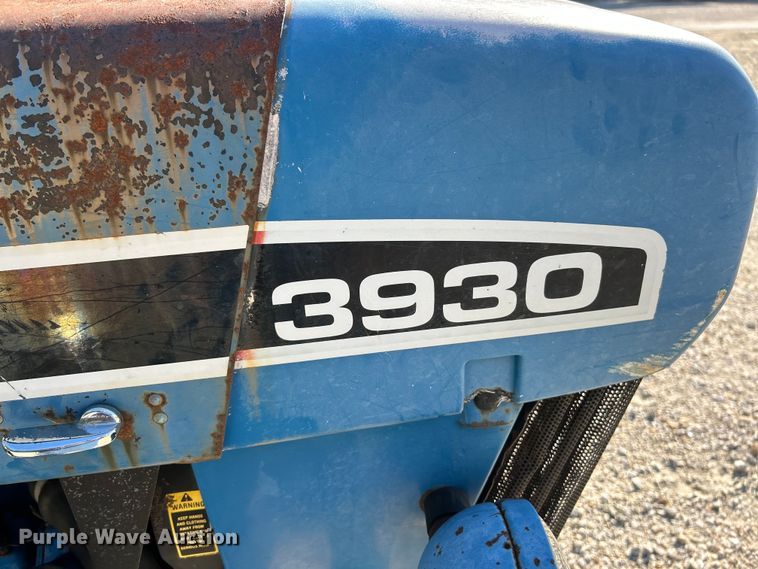 image for item ET3087 Ford 3930 tractor